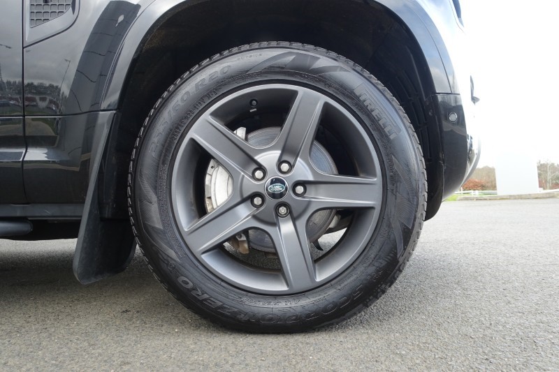 2024 (24) LAND ROVER DEFENDER 3.0 D300 X-Dynamic SE 110 5dr Auto 5195171