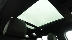 2024 (24) LAND ROVER DEFENDER 3.0 D300 X-Dynamic SE 110 5dr Auto 5195214