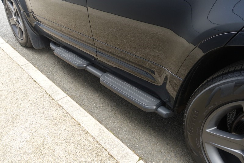 2024 (24) LAND ROVER DEFENDER 3.0 D300 X-Dynamic SE 110 5dr Auto 5195195