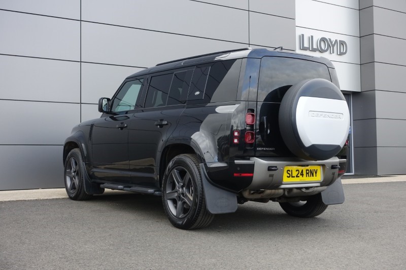 2024 (24) LAND ROVER DEFENDER 3.0 D300 X-Dynamic SE 110 5dr Auto 5195165