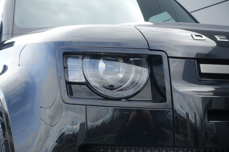 2024 (24) LAND ROVER DEFENDER 3.0 D300 X-Dynamic SE 110 5dr Auto 5195180