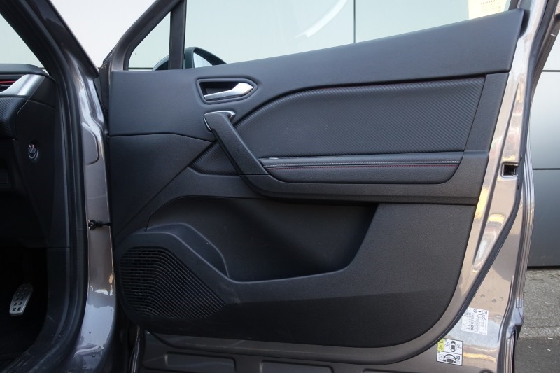 2022 (22) RENAULT CAPTUR 1.3 Mild hybrid 140 R.S. Line 5dr 5335918