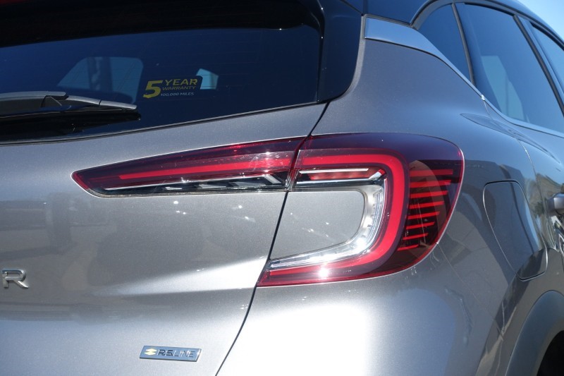 2022 (22) RENAULT CAPTUR 1.3 Mild hybrid 140 R.S. Line 5dr 5335900