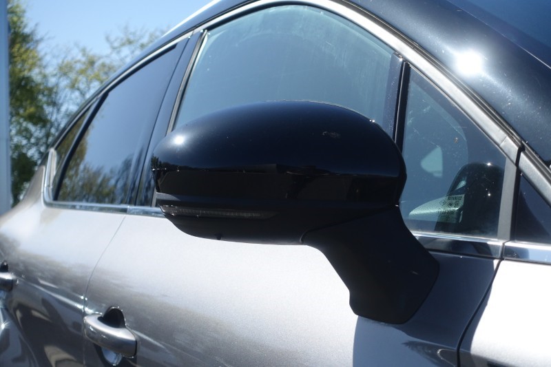 2022 (22) RENAULT CAPTUR 1.3 Mild hybrid 140 R.S. Line 5dr 5335897