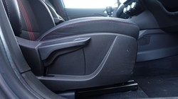 2022 (22) RENAULT CAPTUR 1.3 Mild hybrid 140 R.S. Line 5dr 5335917