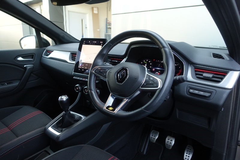 2022 (22) RENAULT CAPTUR 1.3 Mild hybrid 140 R.S. Line 5dr 5335915