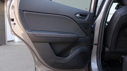 2022 (22) RENAULT CAPTUR 1.3 Mild hybrid 140 R.S. Line 5dr 5335923