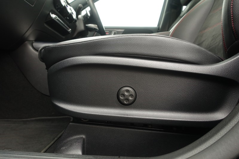 2021 (71) MERCEDES-BENZ GLA 220d 4Matic AMG Line Premium Plus 5dr Auto 5346782