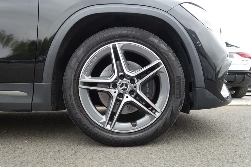 2021 (71) MERCEDES-BENZ GLA 220d 4Matic AMG Line Premium Plus 5dr Auto 5346735