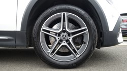 2022 (22) MERCEDES-BENZ GLB 220d 4Matic AMG Line Premium 5dr 8G-Tronic 5215206