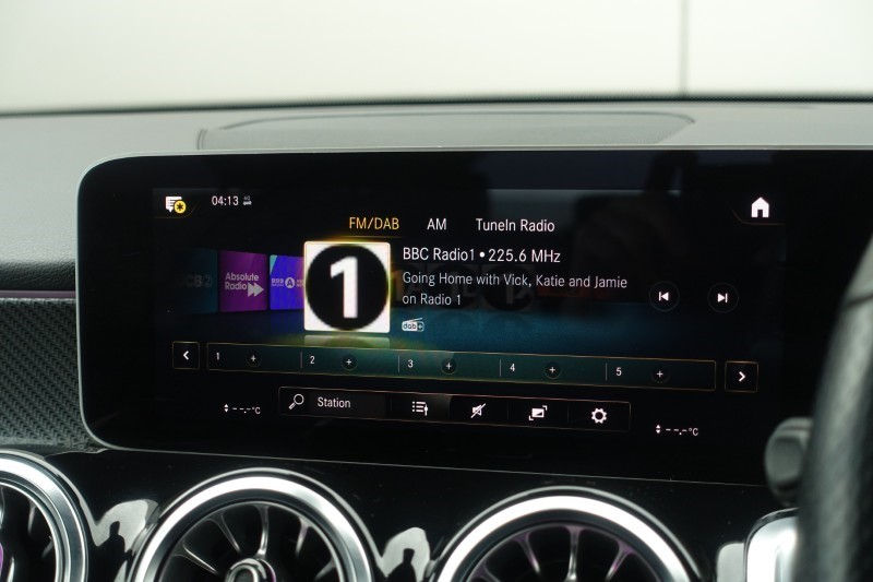 2022 (22) MERCEDES-BENZ GLB 220d 4Matic AMG Line Premium 5dr 8G-Tronic 5215230