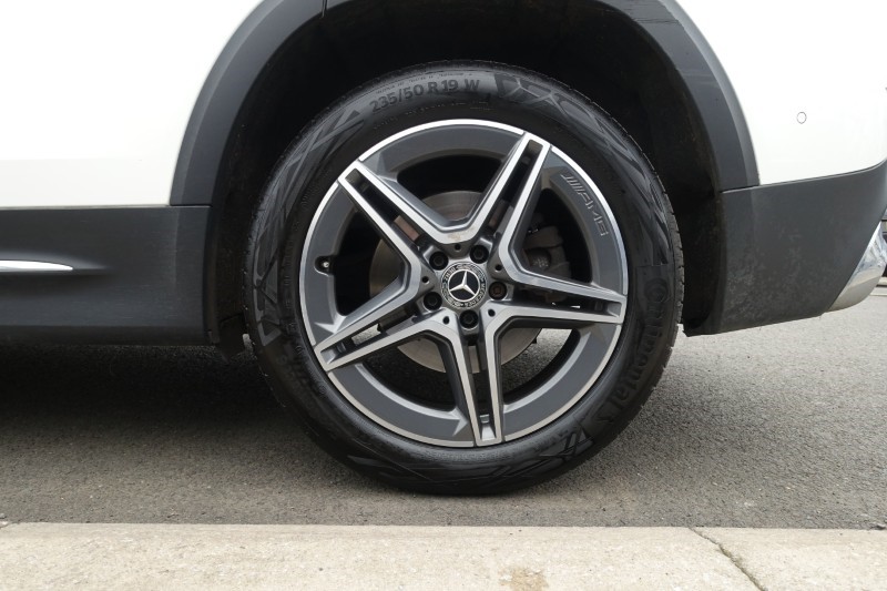 2022 (22) MERCEDES-BENZ GLB 220d 4Matic AMG Line Premium 5dr 8G-Tronic 5215223