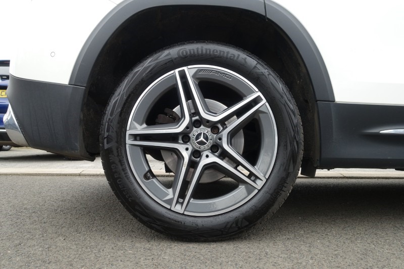 2022 (22) MERCEDES-BENZ GLB 220d 4Matic AMG Line Premium 5dr 8G-Tronic 5215221
