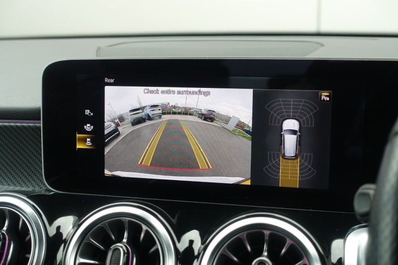 2022 (22) MERCEDES-BENZ GLB 220d 4Matic AMG Line Premium 5dr 8G-Tronic 5215210