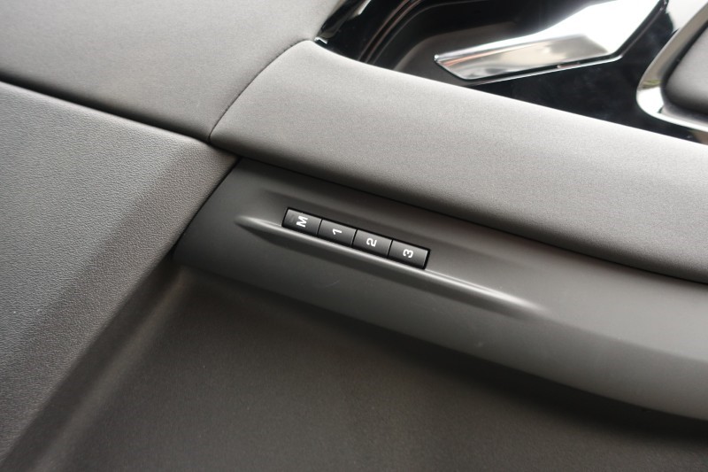 2024 (24) LAND ROVER RANGE ROVER EVOQUE 2.0 D165 S 5dr 2WD 5211038