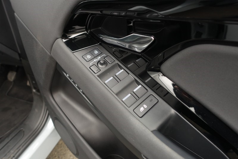 2024 (24) LAND ROVER RANGE ROVER EVOQUE 2.0 D165 S 5dr 2WD 5211039