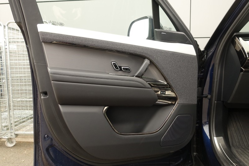 2023 (23) LAND ROVER RANGE ROVER SPORT 3.0 D300 Dynamic SE 5dr Auto 5215472