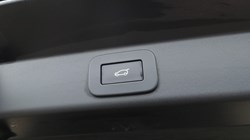 2023 (23) LAND ROVER RANGE ROVER SPORT 3.0 D300 Dynamic SE 5dr Auto 5215444