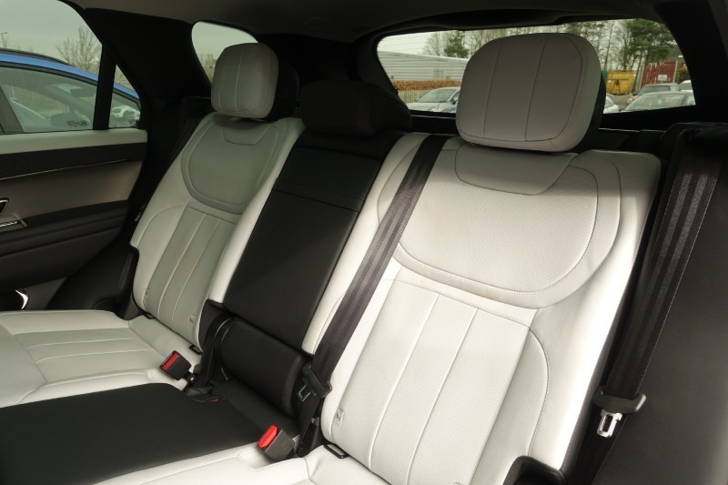 2023 (23) LAND ROVER RANGE ROVER SPORT 3.0 D300 Dynamic SE 5dr Auto 5215471