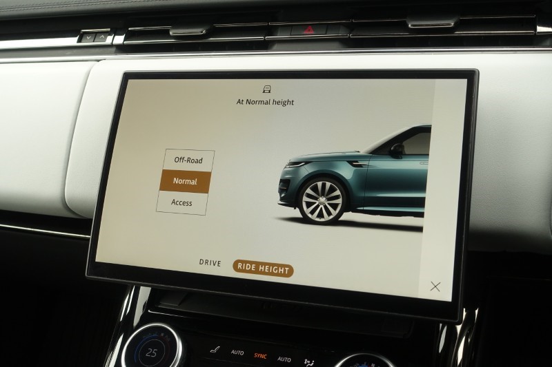 2023 (23) LAND ROVER RANGE ROVER SPORT 3.0 D300 Dynamic SE 5dr Auto 5215450