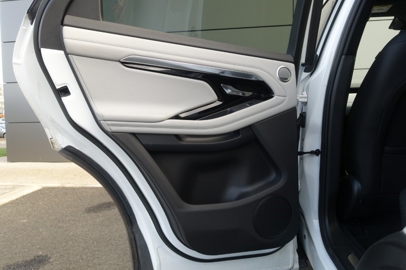 2023 (23) LAND ROVER RANGE ROVER EVOQUE 2.0 D200 R-Dynamic SE 5dr Auto 5231239