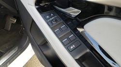 2023 (23) LAND ROVER RANGE ROVER EVOQUE 2.0 D200 R-Dynamic SE 5dr Auto 5231233