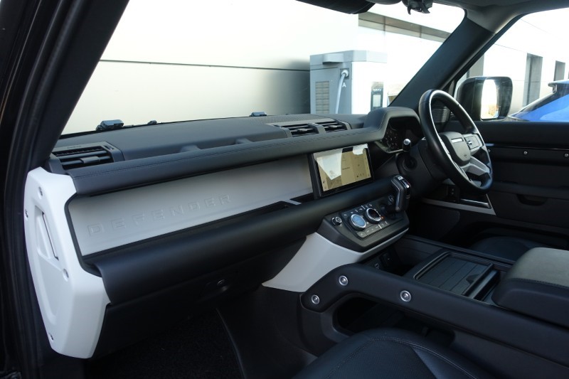 2024 (24) LAND ROVER DEFENDER 3.0 D250 XS Edition 110 5dr Auto 5256528