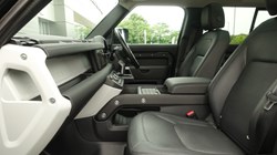 2024 (24) LAND ROVER DEFENDER 3.0 D250 XS Edition 110 5dr Auto 5531400