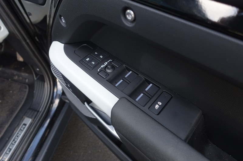 2024 (24) LAND ROVER DEFENDER 3.0 D250 XS Edition 110 5dr Auto 5256519