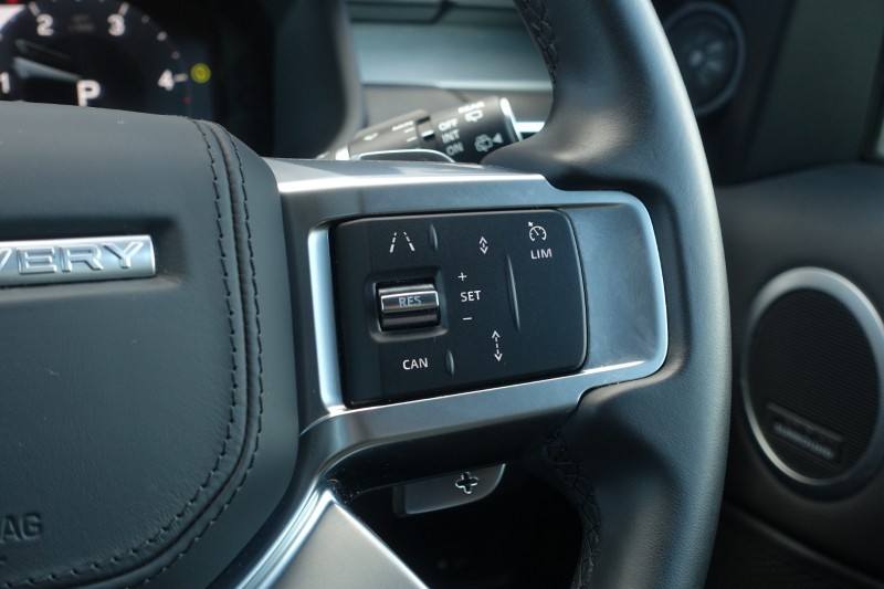 2023 (23) LAND ROVER DISCOVERY 3.0 D300 R-Dynamic HSE 5dr Auto 5235269