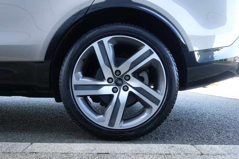 2023 (23) LAND ROVER DISCOVERY 3.0 D300 R-Dynamic HSE 5dr Auto 5235265