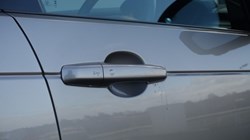 2023 (23) LAND ROVER DISCOVERY 3.0 D300 R-Dynamic HSE 5dr Auto 5235260