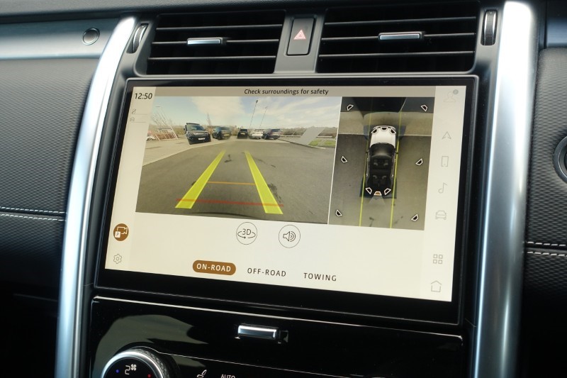 2023 (23) LAND ROVER DISCOVERY 3.0 D300 R-Dynamic HSE 5dr Auto 5235249