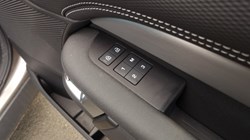 2023 (23) LAND ROVER DISCOVERY 3.0 D300 R-Dynamic HSE 5dr Auto 5235285