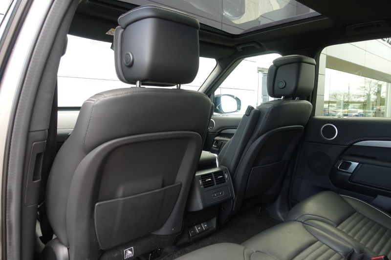 2023 (23) LAND ROVER DISCOVERY 3.0 D300 R-Dynamic HSE 5dr Auto 5235292