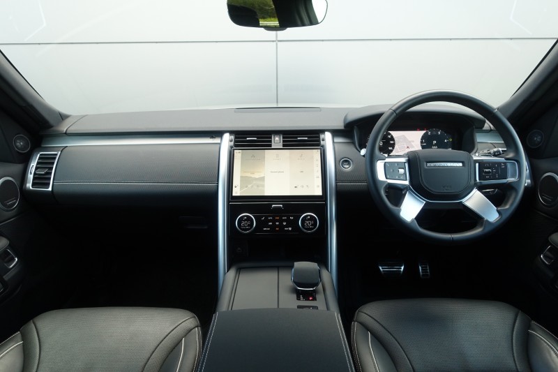 2023 (23) LAND ROVER DISCOVERY 3.0 D300 R-Dynamic HSE 5dr Auto 5235246