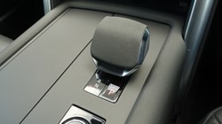 2023 (23) LAND ROVER DISCOVERY 3.0 D300 R-Dynamic HSE 5dr Auto 5235250