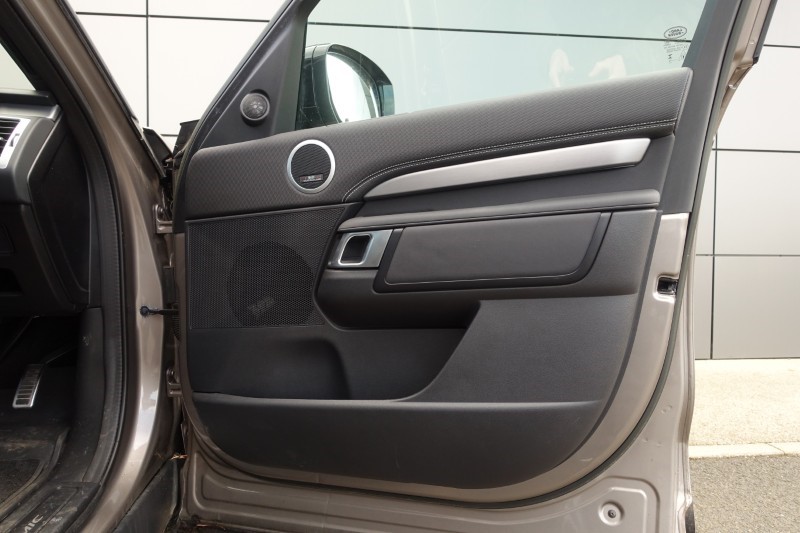 2023 (23) LAND ROVER DISCOVERY 3.0 D300 R-Dynamic HSE 5dr Auto 5235283