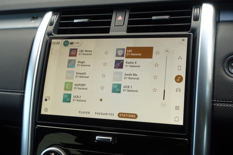 2023 (23) LAND ROVER DISCOVERY 3.0 D300 R-Dynamic HSE 5dr Auto 5235273