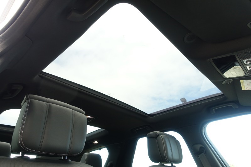 2023 (23) LAND ROVER DISCOVERY 3.0 D300 R-Dynamic HSE 5dr Auto 5235281