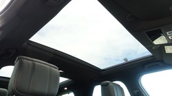 2023 (23) LAND ROVER DISCOVERY 3.0 D300 R-Dynamic HSE 5dr Auto 5235281