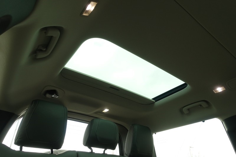 2023 (73) LAND ROVER DEFENDER 3.0 D300 X-Dynamic HSE 130 5dr Auto [8 Seat] 5234823