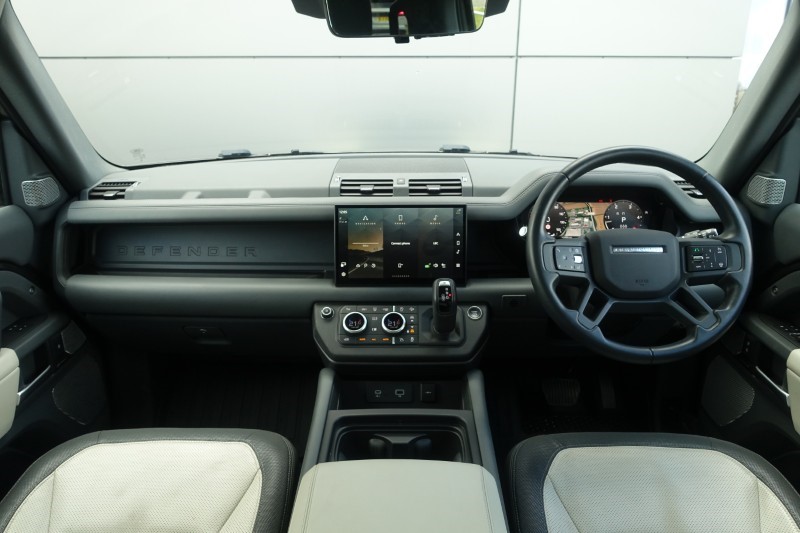 2023 (73) LAND ROVER DEFENDER 3.0 D300 X-Dynamic HSE 130 5dr Auto [8 Seat] 5234782