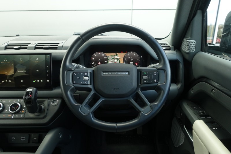 2023 (73) LAND ROVER DEFENDER 3.0 D300 X-Dynamic HSE 130 5dr Auto [8 Seat] 5234788