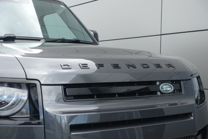 2023 (73) LAND ROVER DEFENDER 3.0 D300 X-Dynamic HSE 130 5dr Auto [8 Seat] 5234834