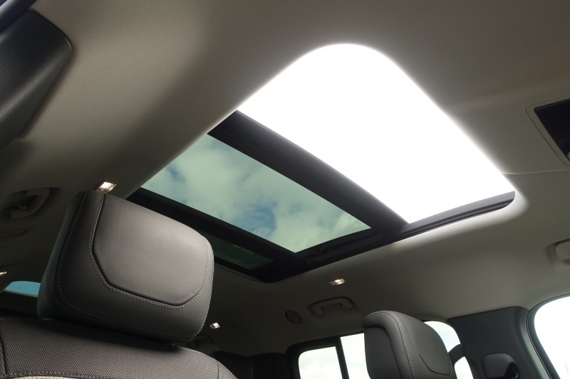 2023 (73) LAND ROVER DEFENDER 3.0 D300 X-Dynamic HSE 130 5dr Auto [8 Seat] 5234813