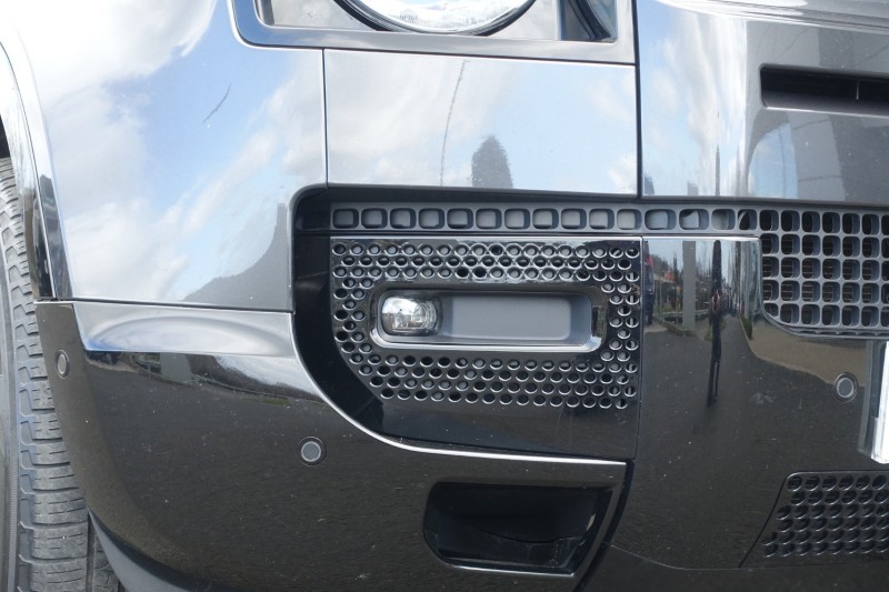 2023 (73) LAND ROVER DEFENDER 3.0 D300 X-Dynamic HSE 130 5dr Auto [8 Seat] 5234835