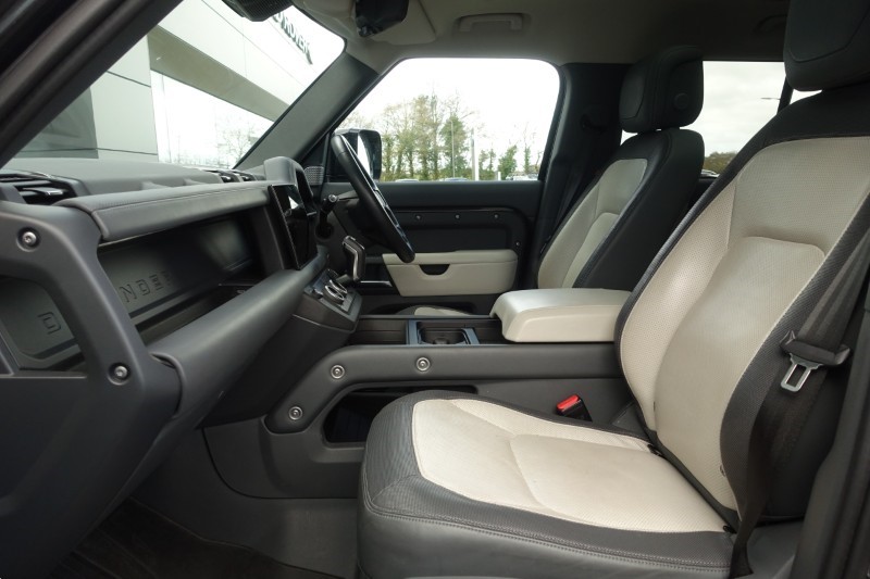 2023 (73) LAND ROVER DEFENDER 3.0 D300 X-Dynamic HSE 130 5dr Auto [8 Seat] 5234776