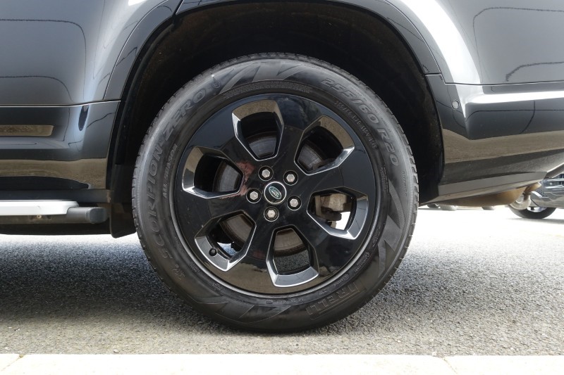 2023 (73) LAND ROVER DEFENDER 3.0 D300 X-Dynamic HSE 130 5dr Auto [8 Seat] 5234845