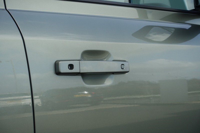 2020 (70) LAND ROVER DEFENDER 2.0 D240 SE 110 5dr Auto [6 Seat] 5228654